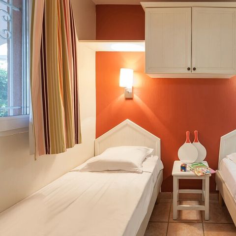 STUDIO 4 people - 1 sleeping area - Terrace or balcony - Air-conditioned
