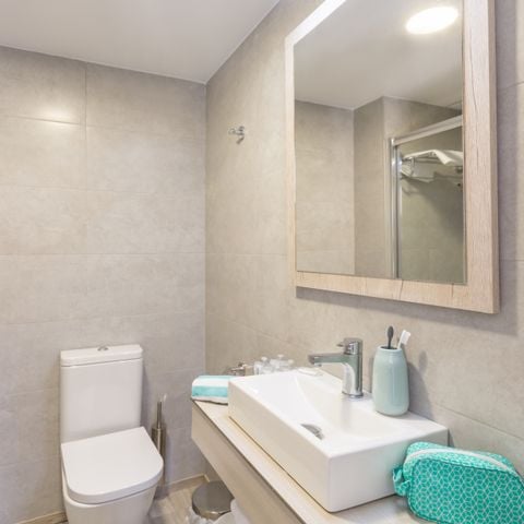 APPARTEMENT 4 personnes - 1 CHAMBRE - BALCON 