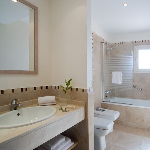 Apartment 6 persons - 2 Bedrooms - Balcony - Sea view