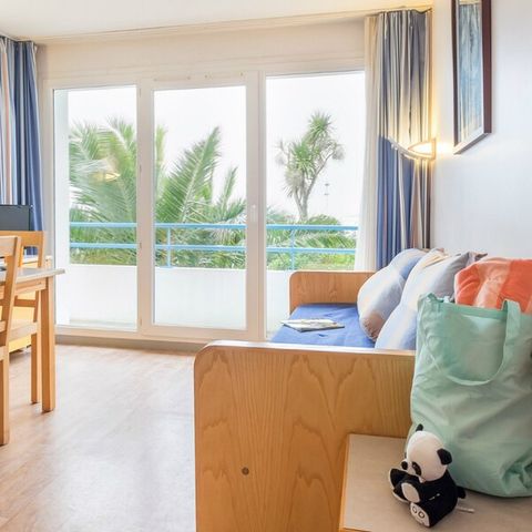 Apartment 6 persons - - 1 bedroom + 1 sleeping alcove - Balcony