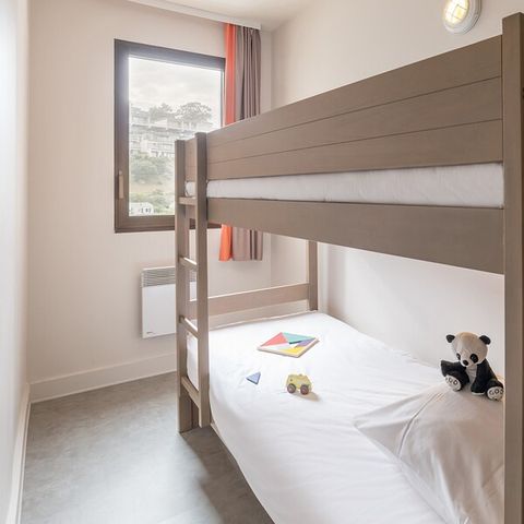 APARTMENT 7 people - - 2 bedrooms - Terrace or balcony