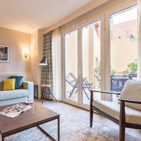 APARTMENT 6 people - - 2 bedrooms - Street side - Harbor buildings