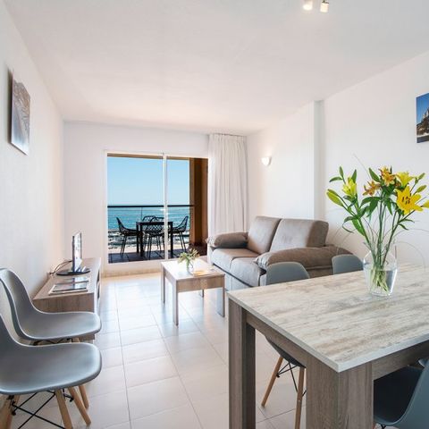 APARTMENT 5 people - Flat 5 people - 2 bedrooms - Sea view - Balcony