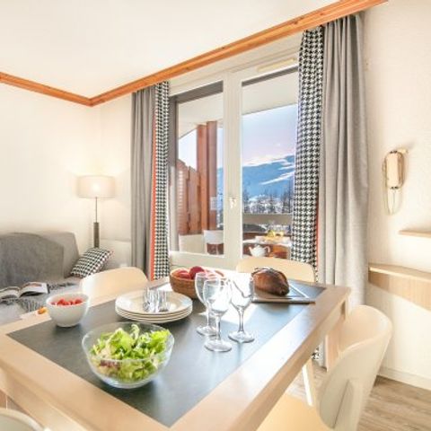 STUDIO 4 persone - Monolocale 4 persone - 1 zona notte - Esposizione sud - Tra 28 e 32 m² (AHL14S)