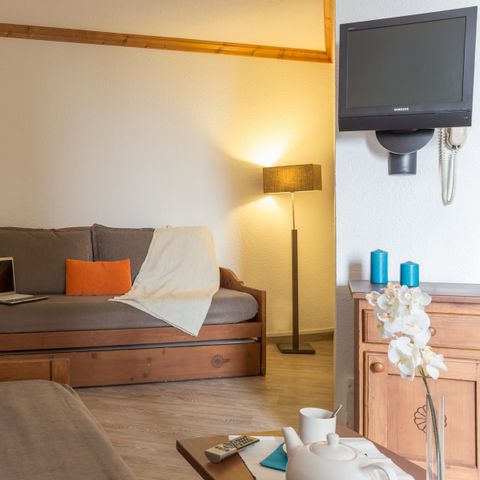 STUDIO 6 persone - 1 zona notte - Esposizione a sud