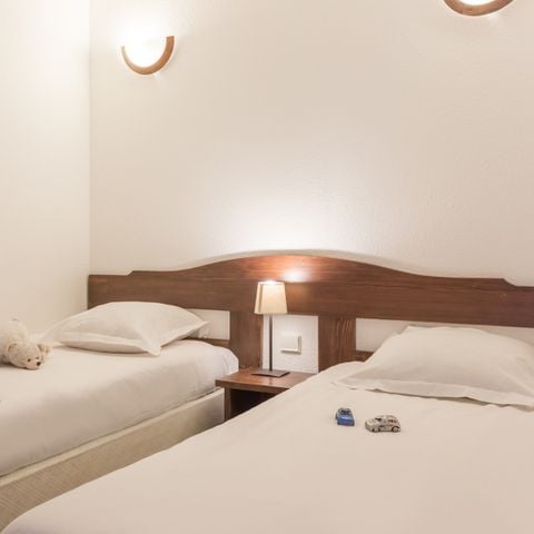 APPARTEMENT 6 personnes - 1 chambre + 1 coin nuit