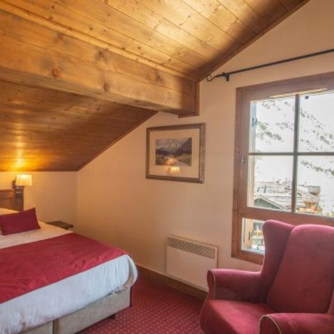 APARTMENT 8 people - Flat 8 people - 3 bedrooms - Without balcony - Outdoor swimming pool (AWL48RD)