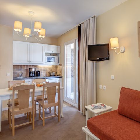 STUDIO 4 personnes - 1 coin nuit