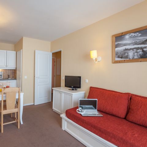 Piso 6 personas - - 1 dormitorio + 1 alcoba