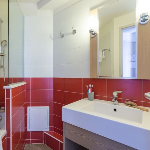 APPARTEMENT 4 personnes - (max. 3 adultes) Standard