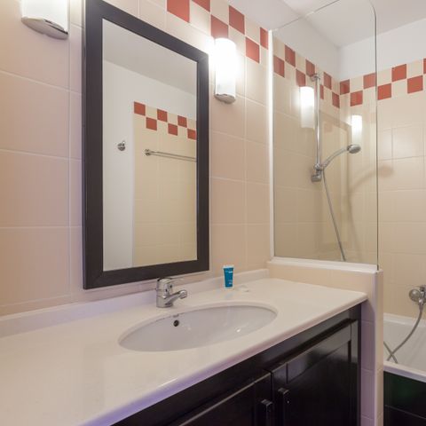 APPARTEMENT 6 personnes - 1 chambre + 1 coin nuit