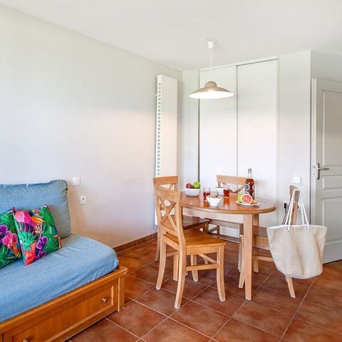 STUDIO 5 personnes - Studio -1 COIN NUIT - TERRASSE OU BALCON 