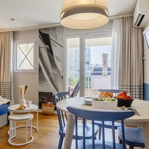 Studio 4 personnes - 1 coin - Nuit - Balcon