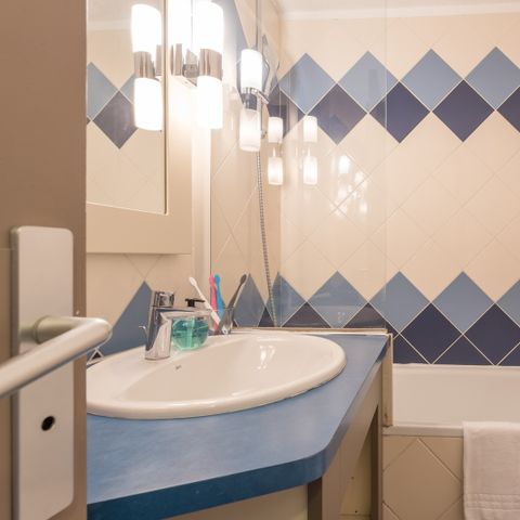 Studio 4 persons - - 1 sleeping alcove - Sea view - Air conditioned