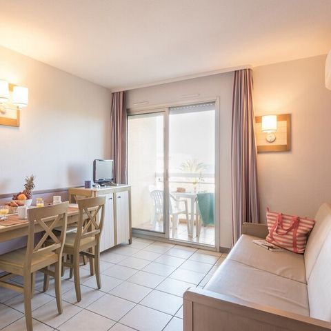 APARTEMENTO 6 personas - - 1 dormitorio + 1 alcoba - Vista al mar - Aire acondicionado