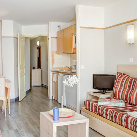 APARTMENT 5 people - (Max. 4 Adults) Standard