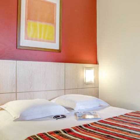 Apartment 6 persons - - 1 bedroom + 1 sleeping alcove - Terrace or balcony