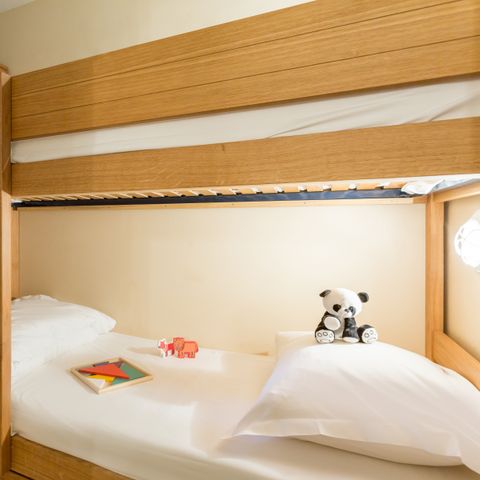 Apartment 6 persons - - 1 bedroom + 1 sleeping alcove - Terrace or balcony - South facing