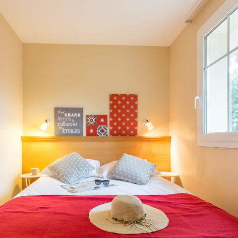 Apartment 6 persons - - 1 bedroom + 1 sleeping alcove - Terrace or balcony - South facing