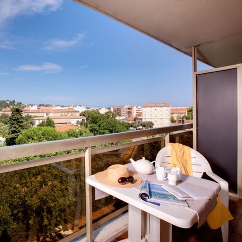 STUDIO 4 personnes - 1 coin nuit - Terrasse ou balcon