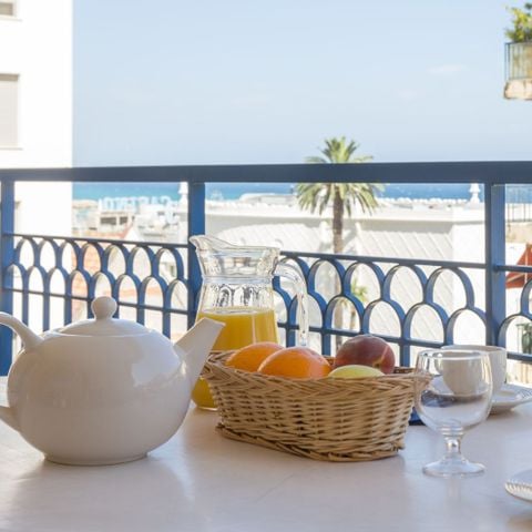 STUDIO 4 persone - - 1 alcova per dormire - Balcone