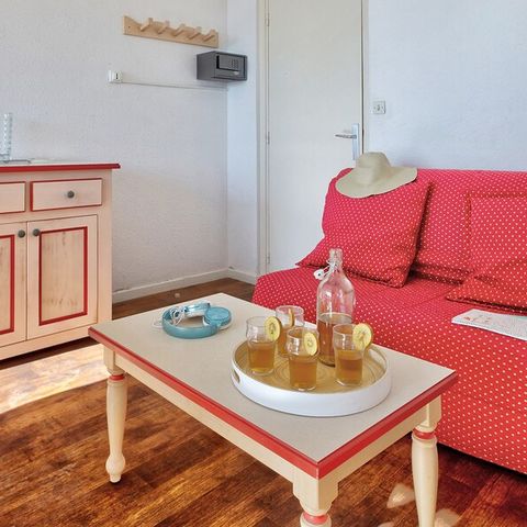 ESTUDIO 6 personas - Estudio 6 personas - Balcón