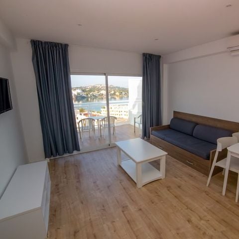 APPARTEMENT 5 personnes - 2 CHAMBRES - VUE MER - TERRASSE
