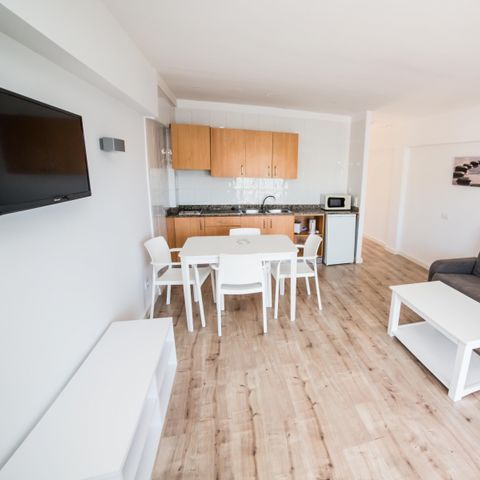 APARTEMENTO 4 personas - (máx. 3 adultos) Vista al mar