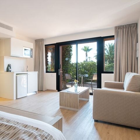 CHAMBRE 2 personnes - Petit-déjeuner inclus