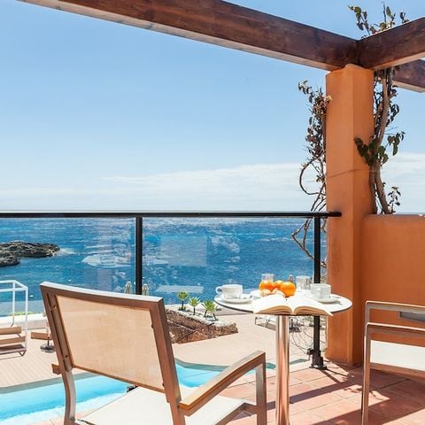 CHAMBRE 2 personnes - Terrasse ou Balcon - Vue Mer - Petit-déjeuner inclus