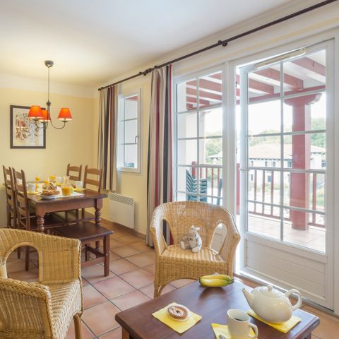 Apartment 6 persons - - 1 bedroom + 1 sleeping alcove