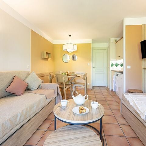 APARTMENT 5 people - - 1 bedroom - Terrace or balcony