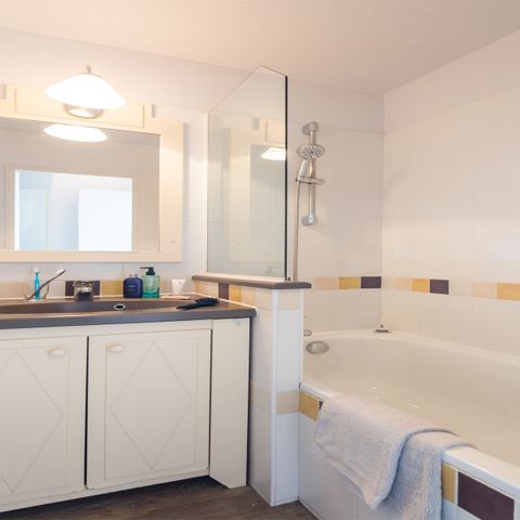 Studio 4 persons - Studio - 1 sleeping alcove - Terrace or balcony - air conditionned