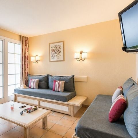 Apartment 6 persons - - 1 bedroom + 1 sleeping alcove - Terrace or balcony
