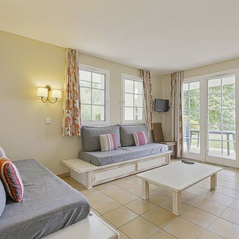 Apartment 8 persons - - 2 bedrooms + 1 sleeping alcove - Terrace or balcony