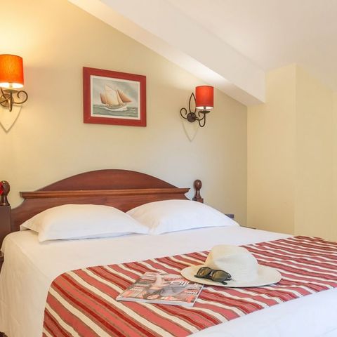 APARTMENT 6 people - 1 bedroom + 1 sleeping area - Terrace or balcony