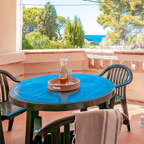 STUDIO 4 persone - 1 zona notte - Vista mare