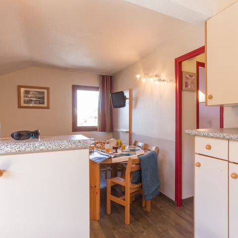 APARTMENT 6 people - (max 4 adults) - 1 bedroom + Cabin - Renovated