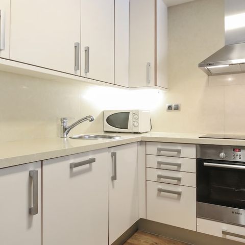 APARTMENT 8 people - (max 6 adults) Standard