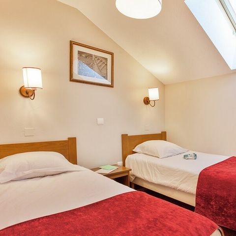 APARTMENT 7 people - (max 6 adults) Standard