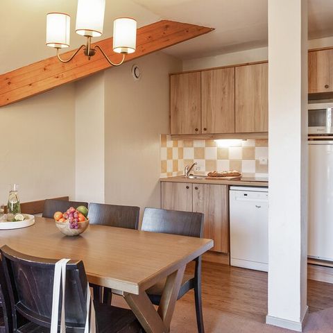 APARTMENT 7 people - (max 6 adults) Standard