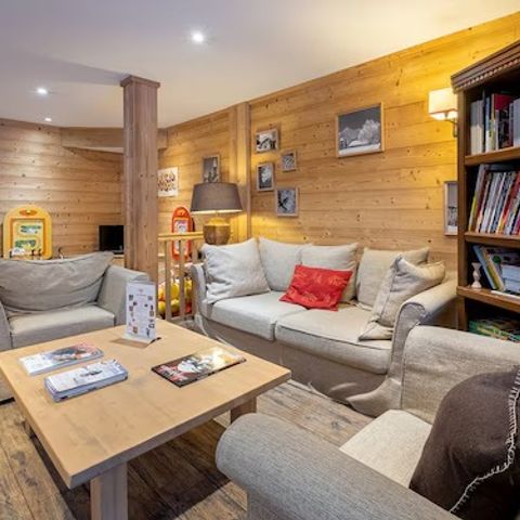 Pierre & Vacances Premium Résidence Les Chalets du Forum - Camping Savoia - Image N°5