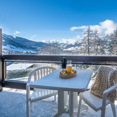 Apartment 8 persons - Flat sleeps 8 - 1 bedroom + 1 sleeping area - Duplex