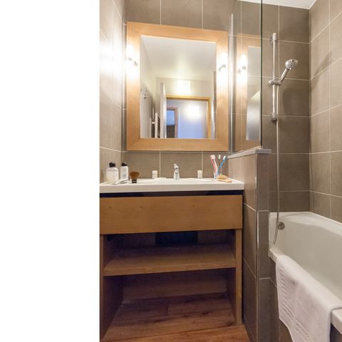 Apartment 6 persons - - 2 bedrooms - South exposure