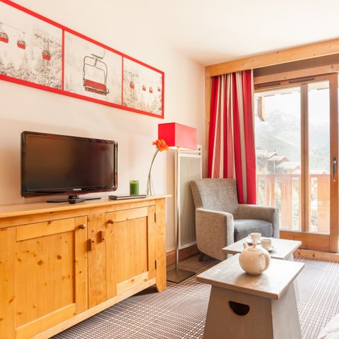 APARTMENT 6 people - (max 4 adults) Standard