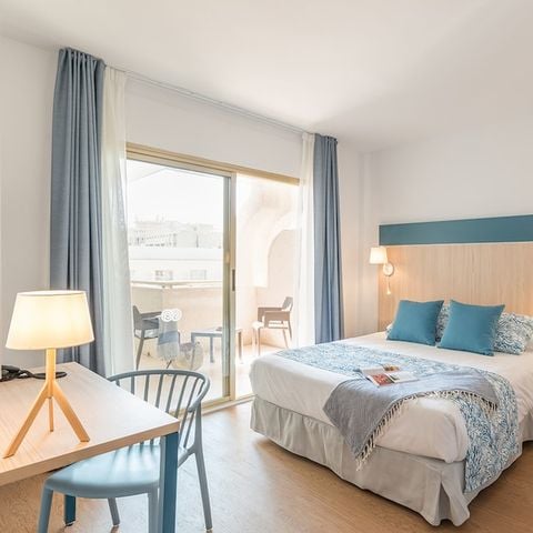 Bedroom 3 persons - Standard hotel room C3