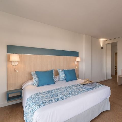 Chambre 4 personnes - Chambre d'hôtel Standard C4 3+1