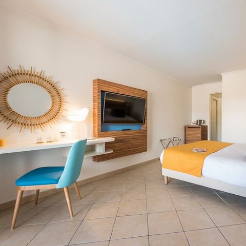 Zimmer 2 Personen - Hotelzimmer - Doppelzimmer - Terrasse oder Balkon - Meerblick