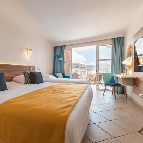 Zimmer 3 Personen - Hotelzimmer - Dreibettzimmer - Terrasse oder Balkon - Meerblick