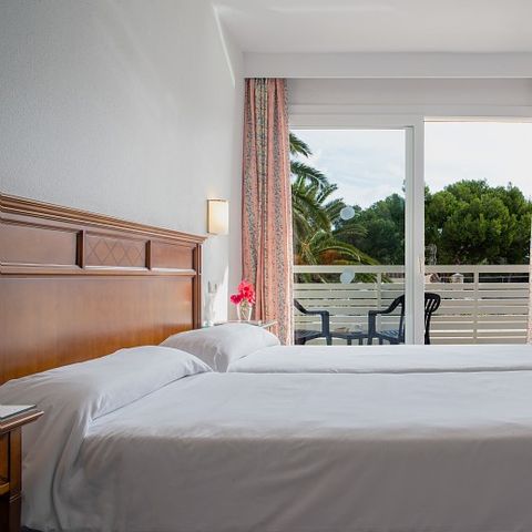 BEDROOM 2 people - Hotel Room Standard C2